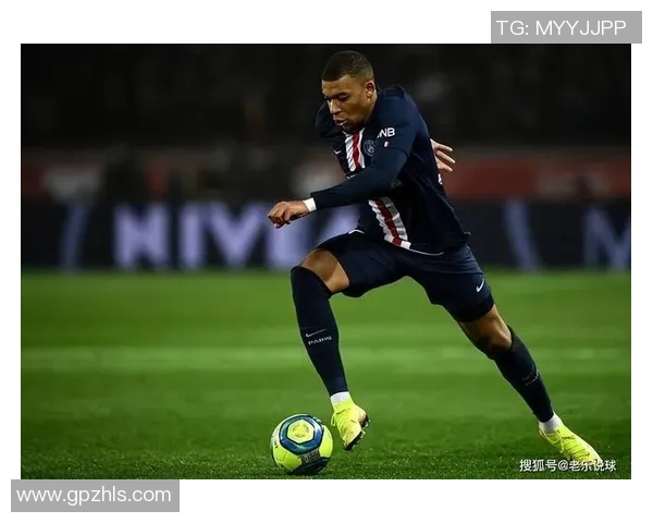 姆巴佩领衔法国队征战世界杯新征程球迷期待他的精彩表现与突破时刻